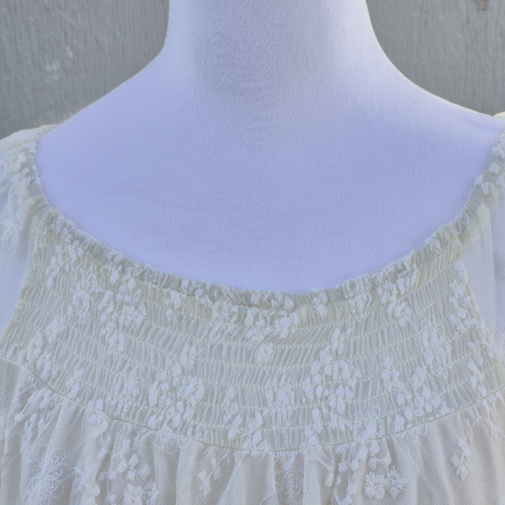 WESTPORT  Women's Blouse Floral Lace Peasant Top Bell Sleeves Cream Boho Size L - Picture 7 of 11